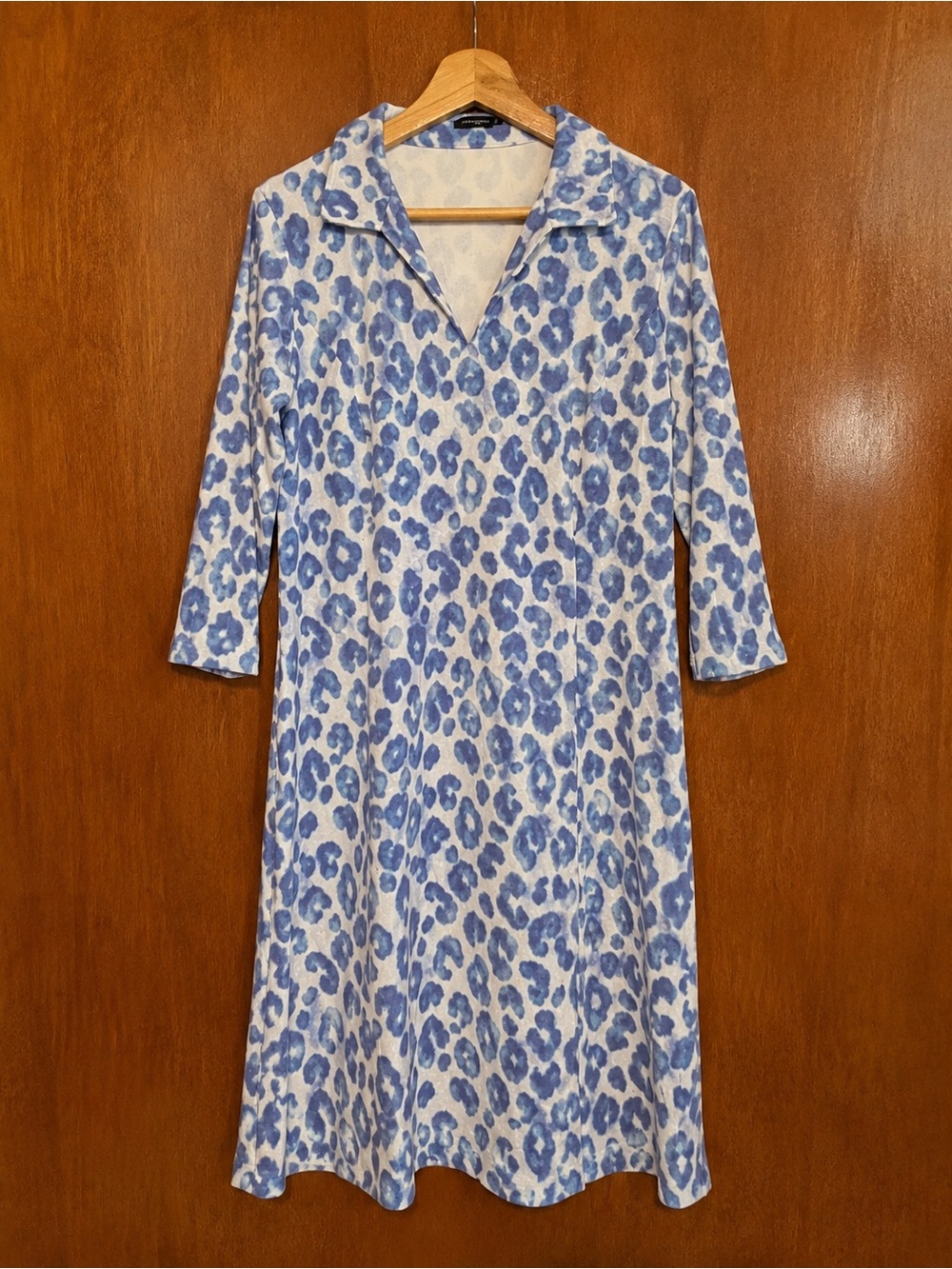 J. McLaughlin Blue and White Leopard-Print Collared Midi Dress